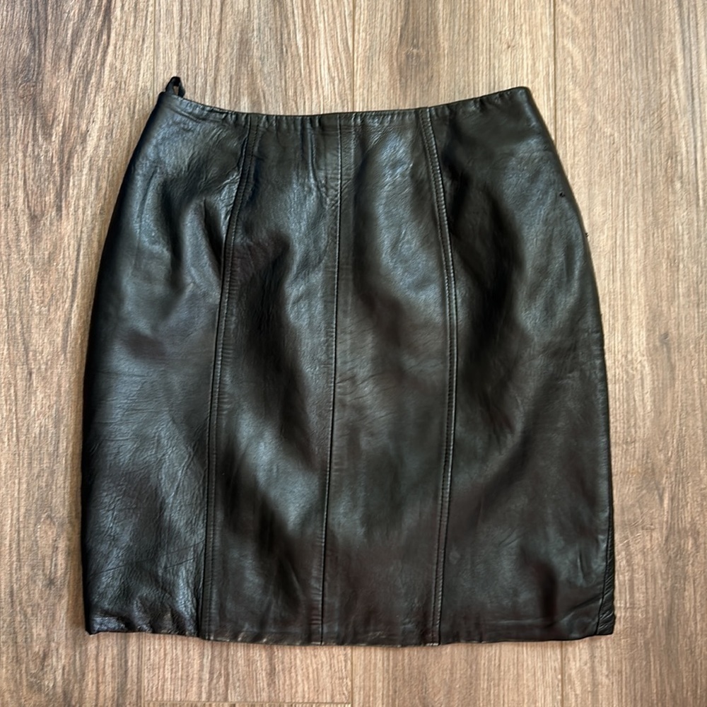 Northampton VTG black soft Leather skirt SZ 8